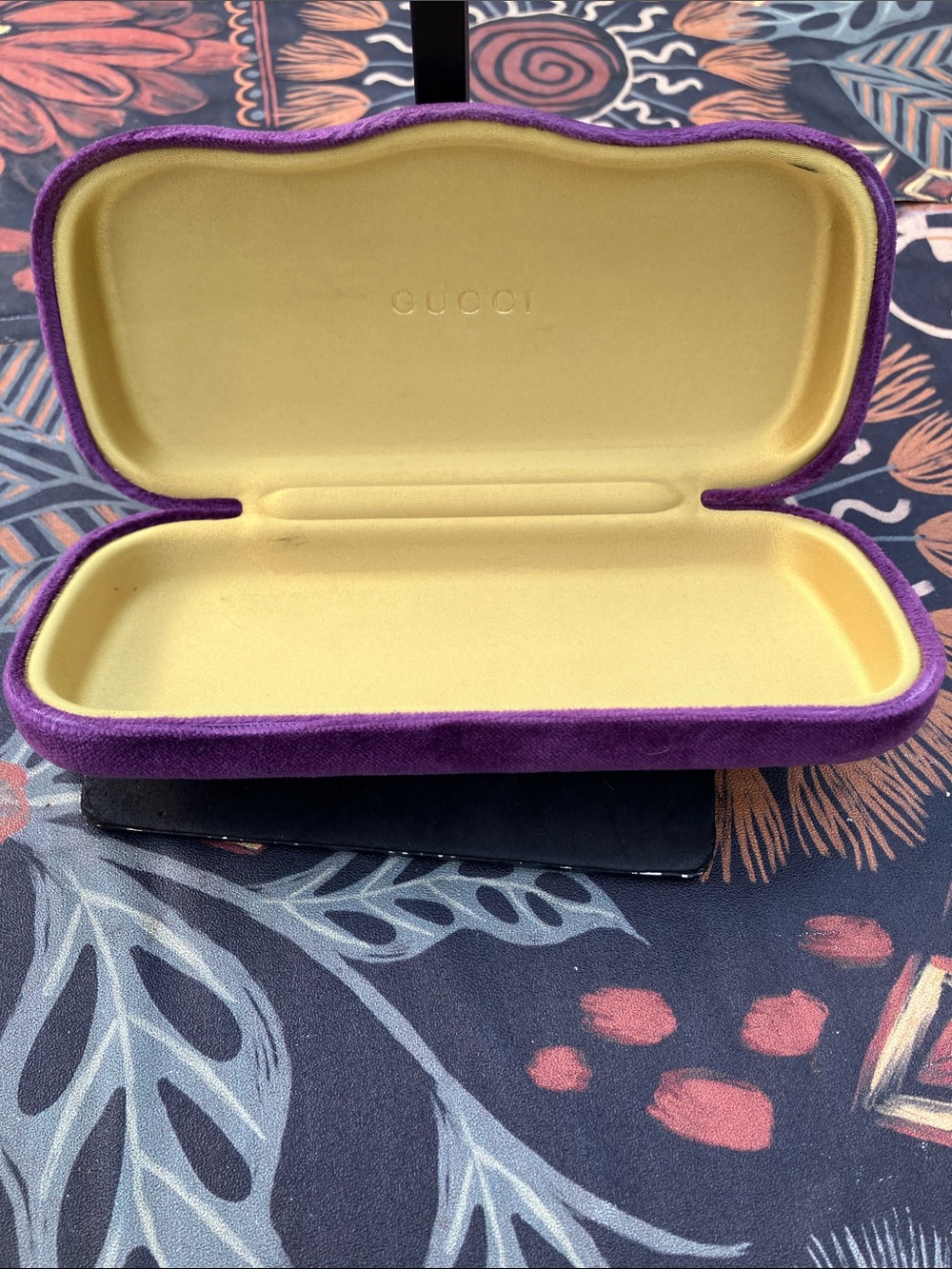 Gucci Purple Velvet Eyeglass Sunglass Case